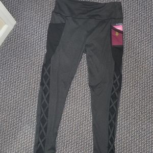 NEW Super soft leggings with pockets